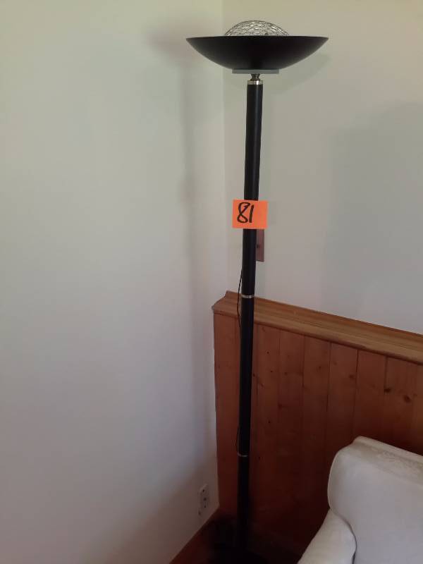 72 in h pole lamp with foot control. Tested and works as shown