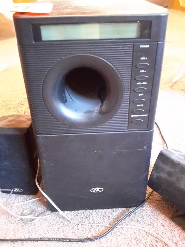 Speaker systems as pictured. .Untested, but no reason to believe they don�t work.