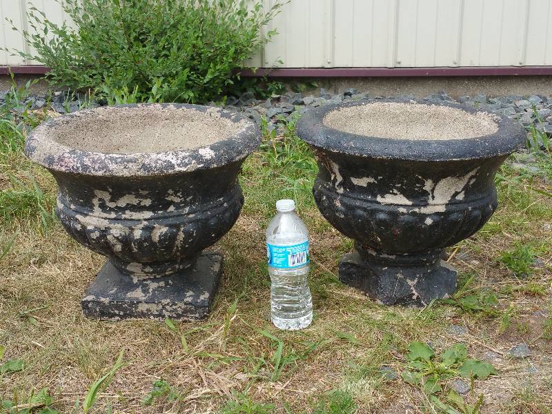 lot 23 image: Two Concrete Planters Lawn Dcor