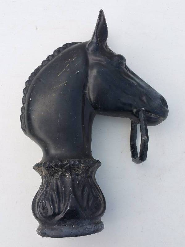 lot 26 image: Metal Horse Head Hitching Post Topper