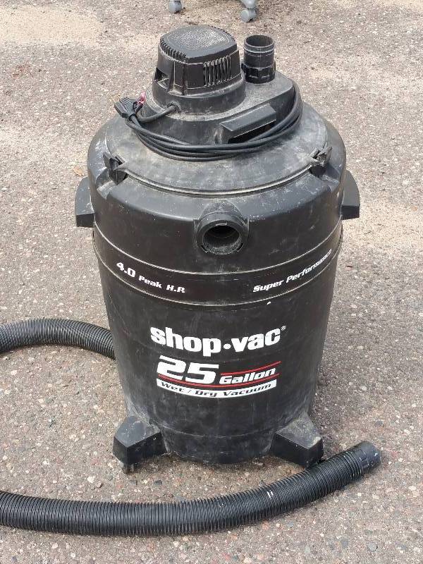 lot 28 image: 25 Gallon Shop Vac 4.0 Peak Horse Power