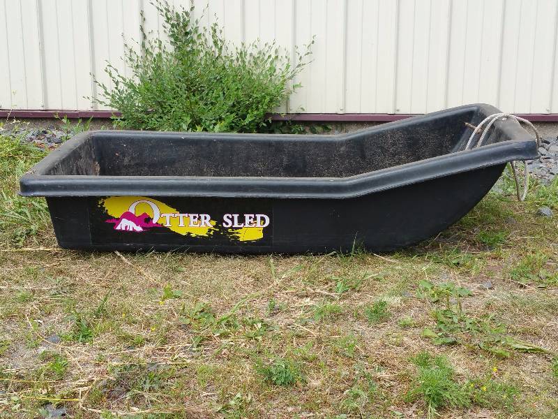 lot 30 image: Medium Otter Sled
