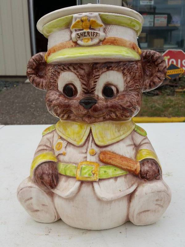 lot 69 image: Treasure Chest Sheriff Teddy Bear Cookie Jar