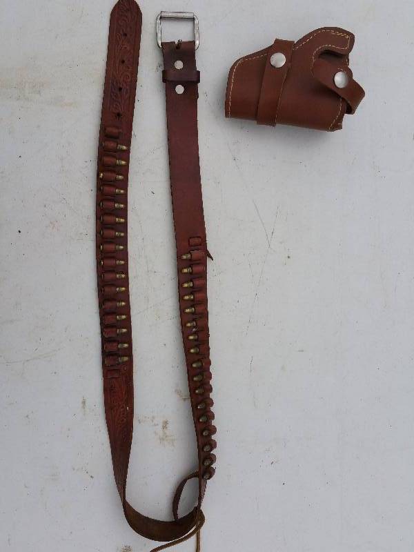 lot 79 image: Leather Bullet Belt w .22 Cartridges  Holster