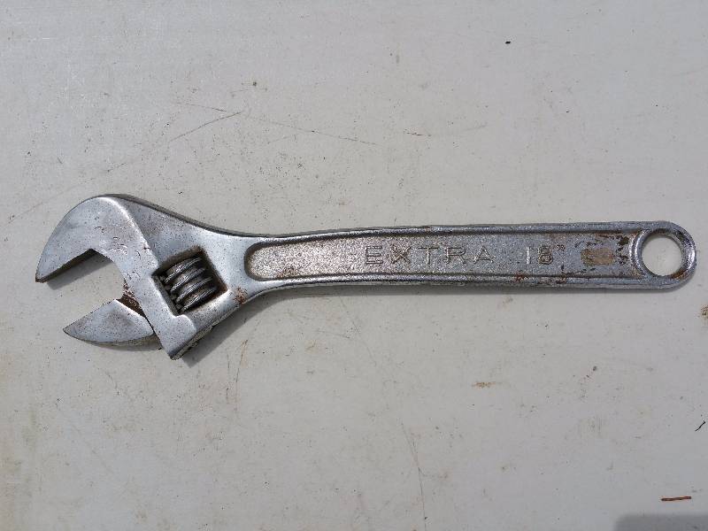 lot 90 image: Extra 18 Adjustable Wrench