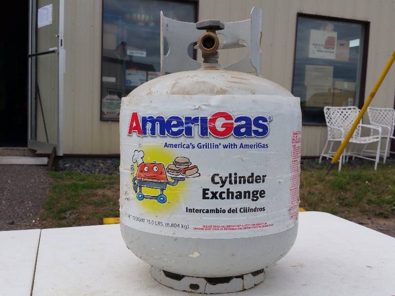 lot 97 image: 15 Lbs AmeriGas Propane Tank