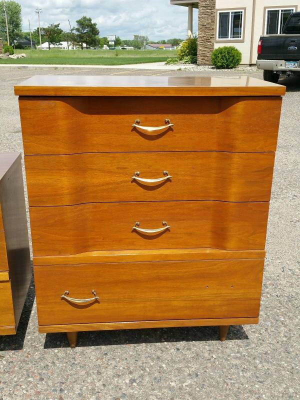 lot 9 image: High End Mid Century Modern Johnson & Carper Tall Boy