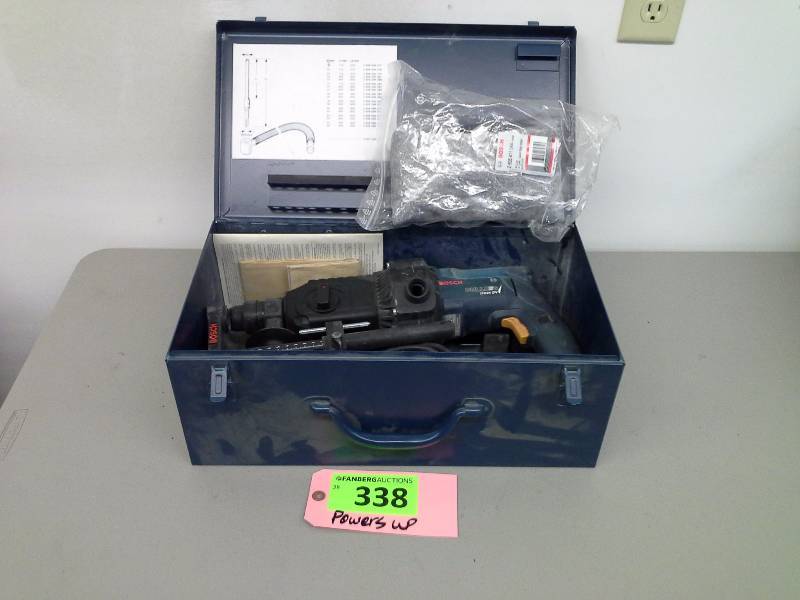 lot 338 image: Bosch 11221 DVS Rotary Hammer