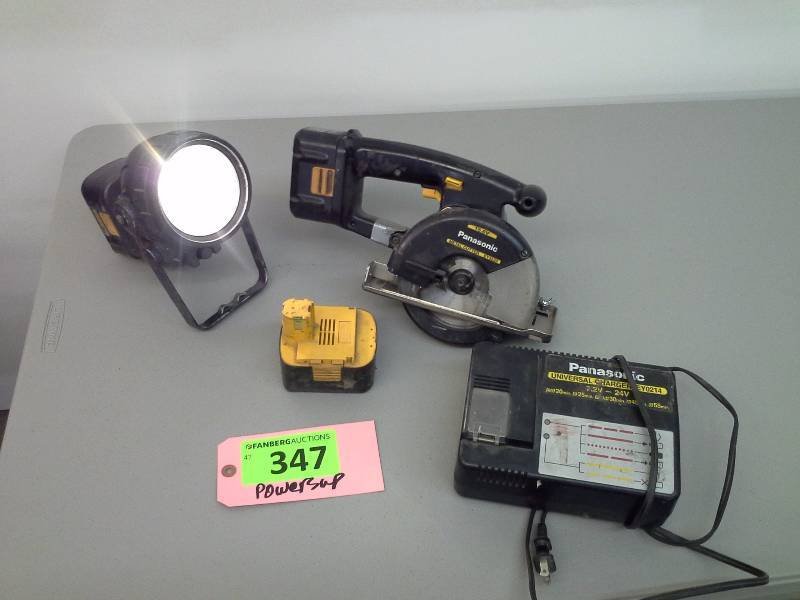 lot 347 image: Panasonic 15.6V Metal Saw and light