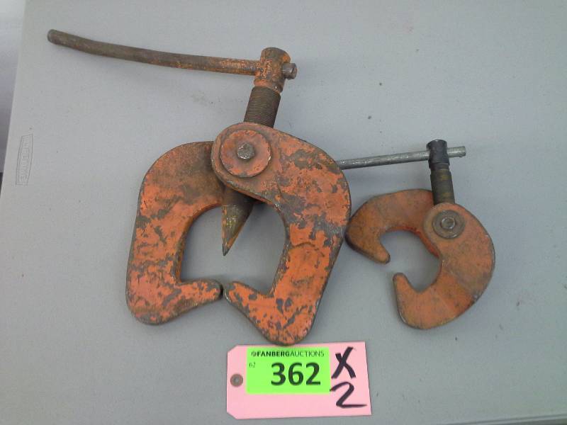 lot 362 image: Williams 30 and 20 Flange Jack