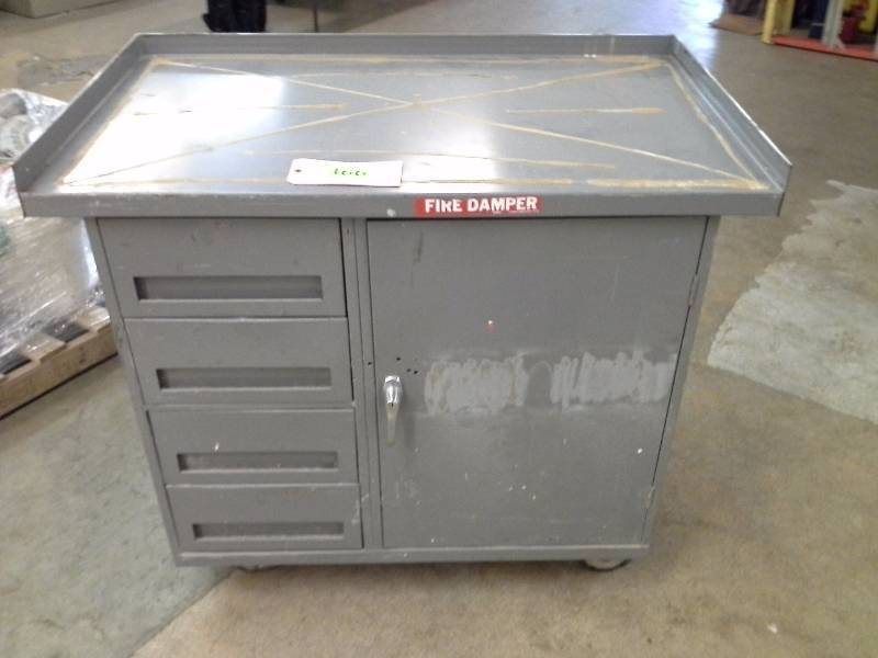 lot 366 image: Cart