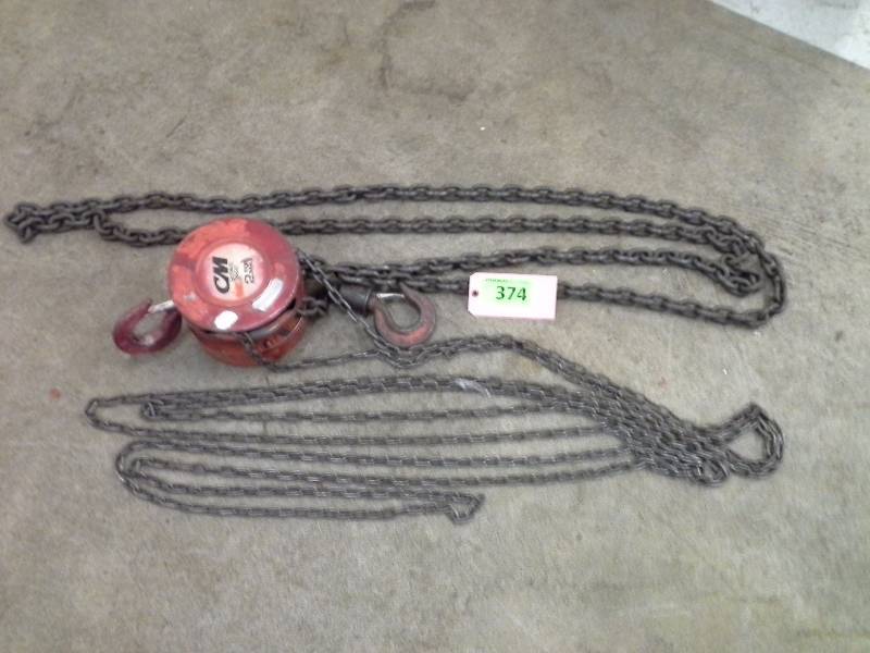 lot 374 image: CM Series 622 17 2 Ton Hoist