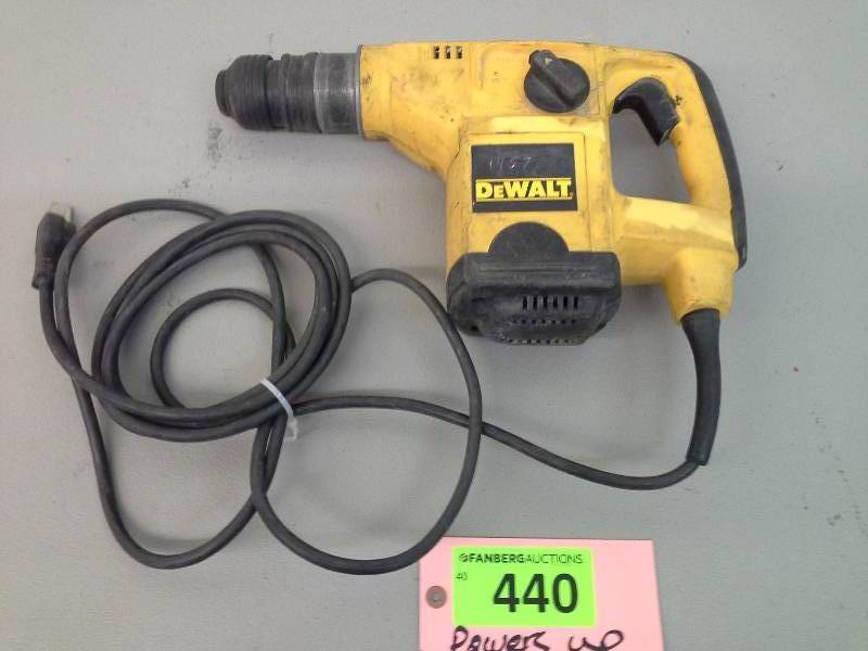 lot 440 image: DeWalt DW568 Rotary Hammer