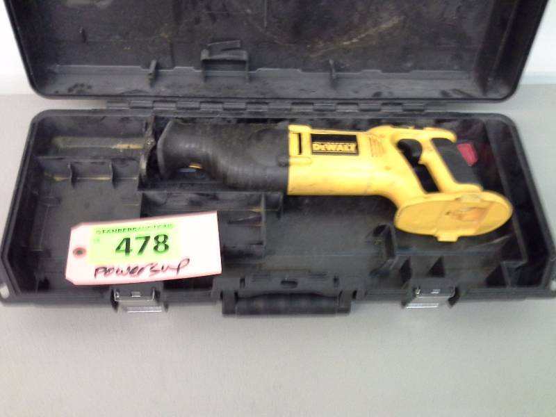 lot 478 image: DeWalt DW938 Cordless Reciprocating Saw