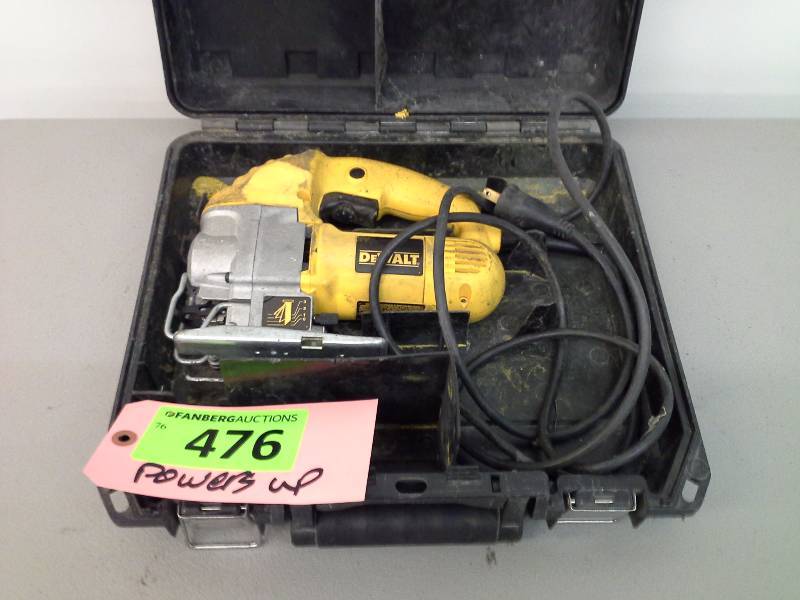 lot 476 image: DeWalt DW317 Jig Saw