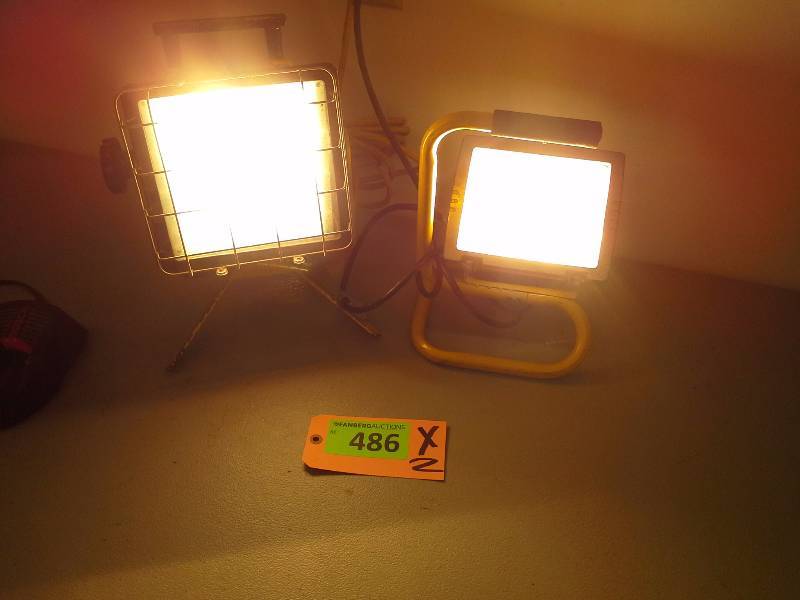 lot 486 image: (2) Work Lights