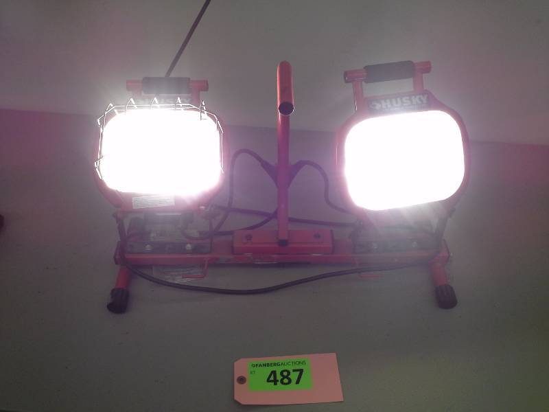 lot 487 image: Husky Dual Work Light