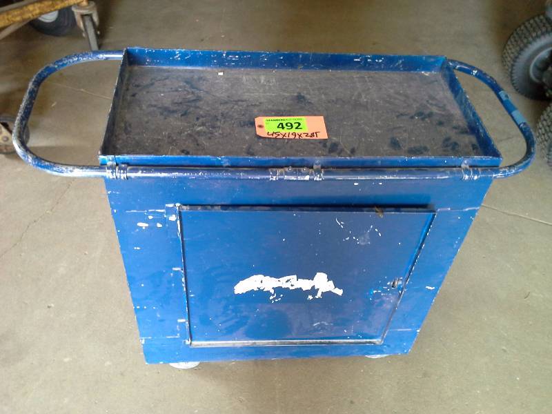 lot 492 image: Cart 45x19x28