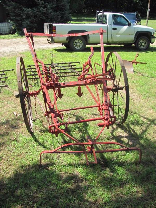 lot 2 image: IH Antique Horse Drawn Cultivator