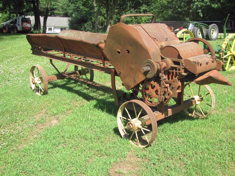 lot 1 image: Fox Appleton Wisconsin Antique Silo Filler