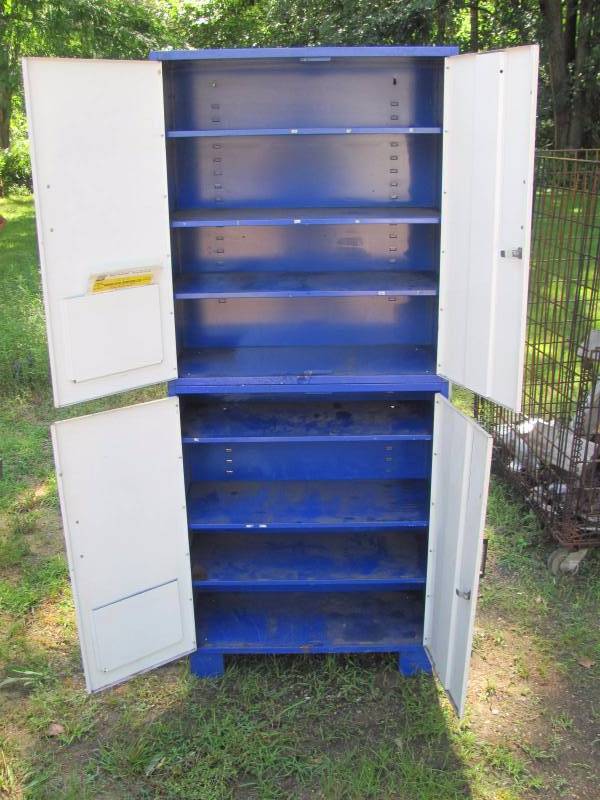 lot 15 image: GM Emission Control Steel Cabinet