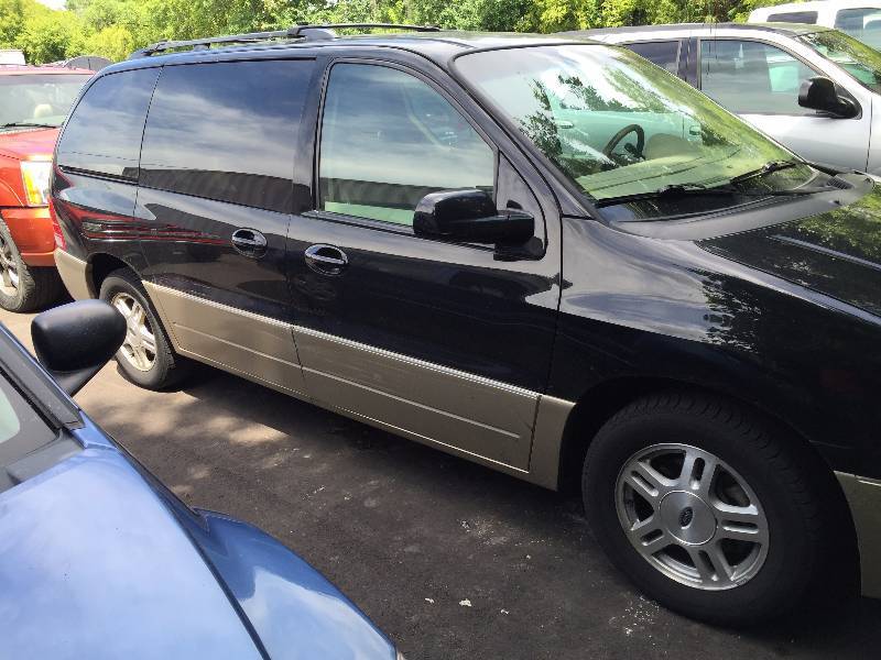 2004 Ford Freestar Limited