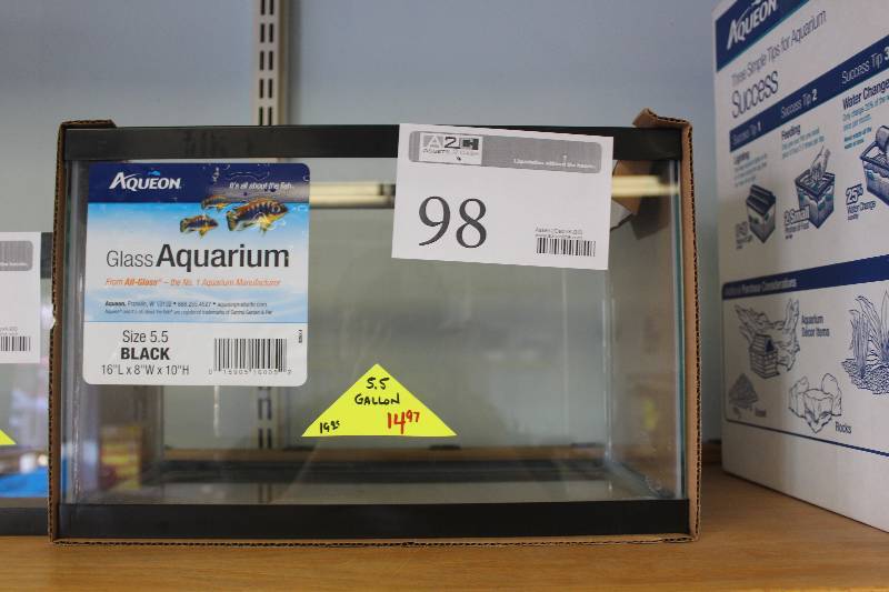 lot 98 image: Aqueon 5.5-Gallon Glass Aquarium