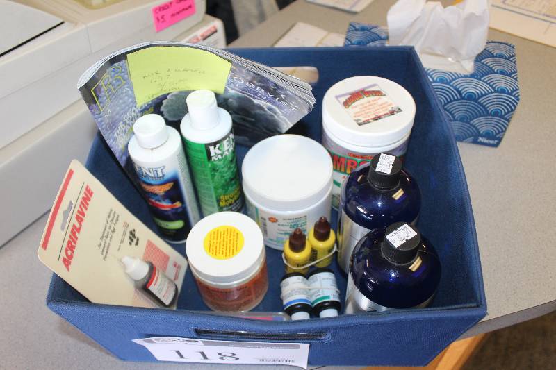 lot 118 image: Lot of Aquarium Equipment Including Vitamins, Earth Elements, Tetratest KH Carbonate Hardness, Tetratest GH Freshwater, Kalwasser Mix, Acriflavin, Poly-Ox, Strontium&Molybdenum, Aquaclean, Magnavore-II Tune-Up Kit