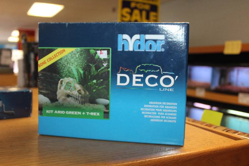 lot 242 image: Kit Ario Green  T-Rex Aquarium Decoration