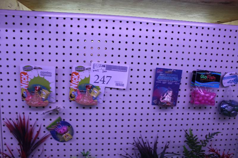 lot 247 image: Wall Lot of Aquarium Decorations Including Sponge Bob