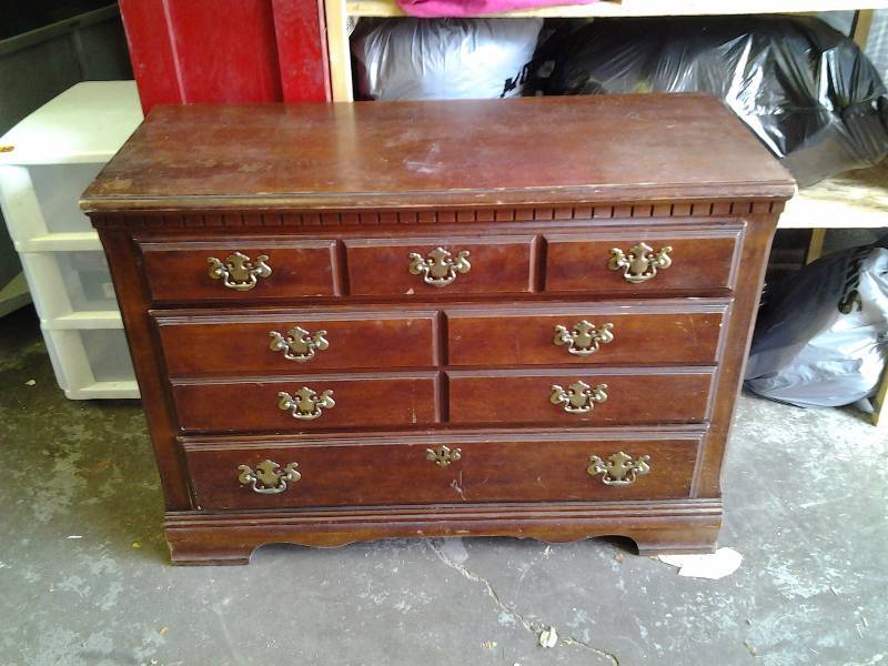 3-Drawer Dresser 42x18x32