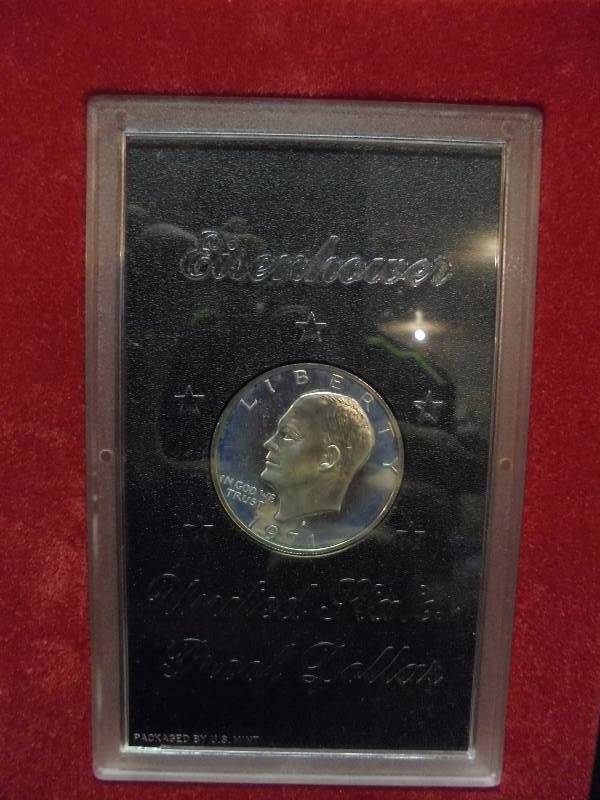 1971 Eisenhower Proof Dollar in Case
