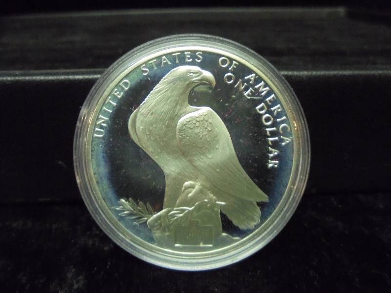 1984 Olympic SILVER Dollar in Velvet Display