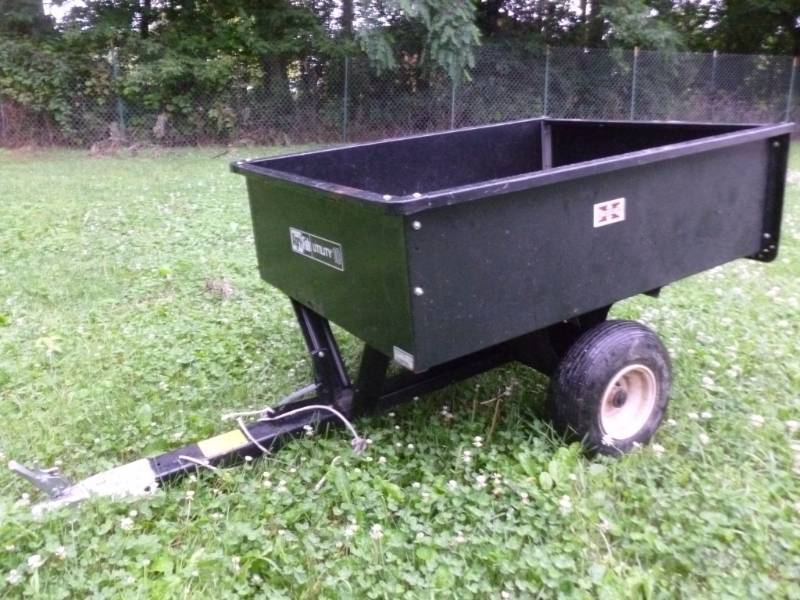 lot 5 image: Yard Utility Trailer
