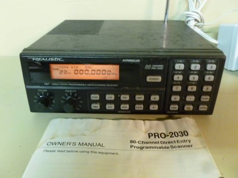 lot 24 image: Scanning Radio