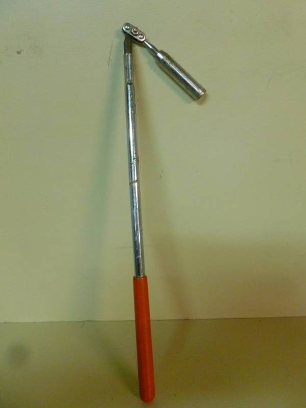 lot 32 image: Tool