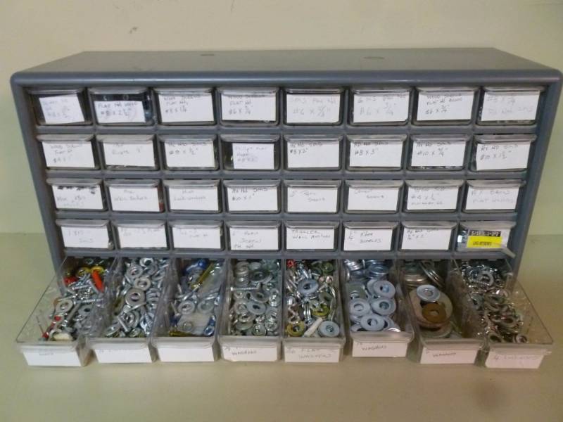 lot 37 image: Shop Organizer