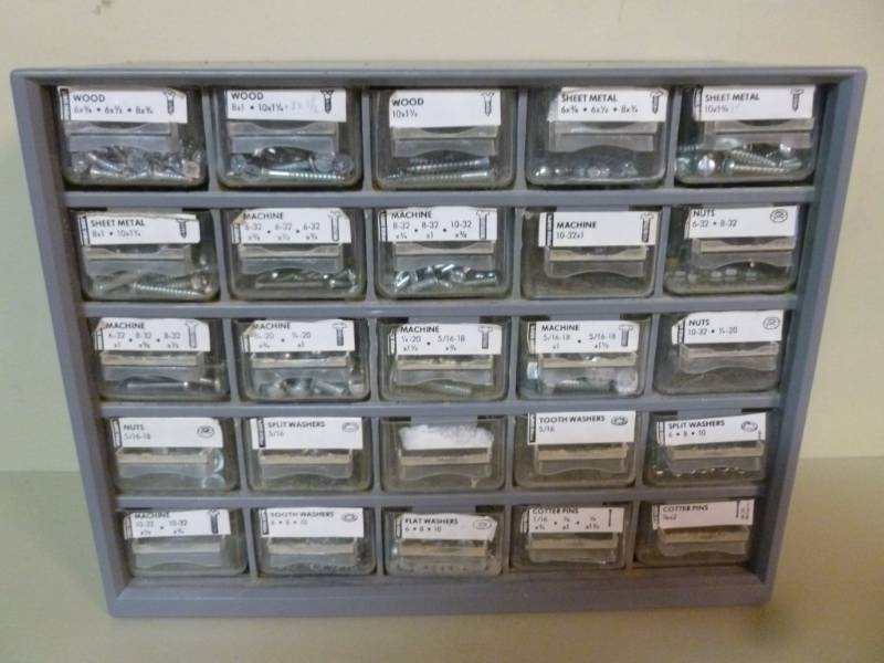 lot 38 image: Shop Organizer
