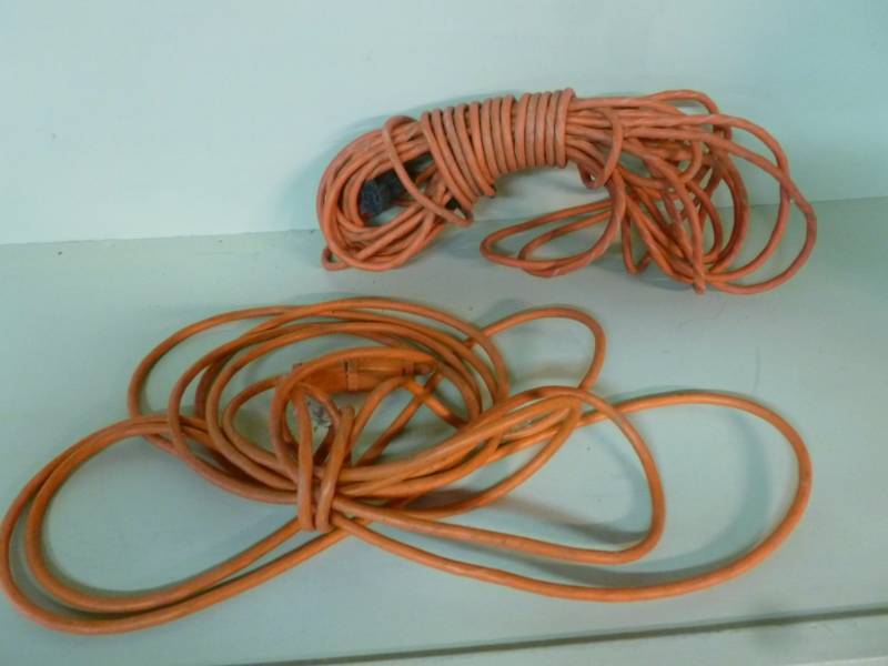 lot 122 image: Extension Cords