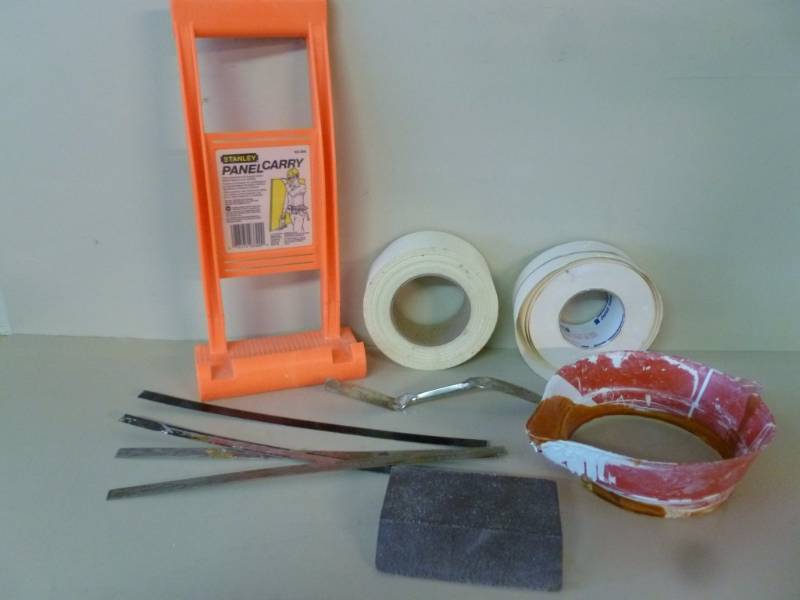 lot 142 image: Sheetrock Supplies