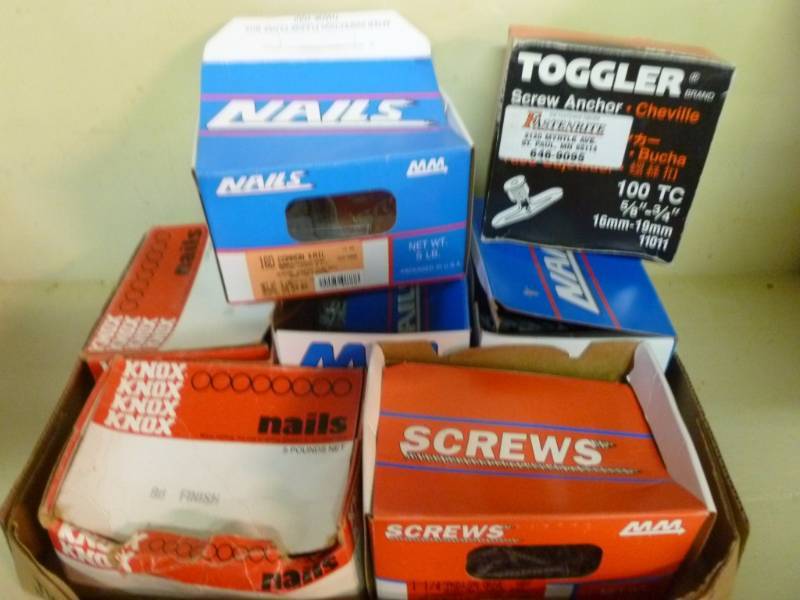 lot 162 image: Nails
