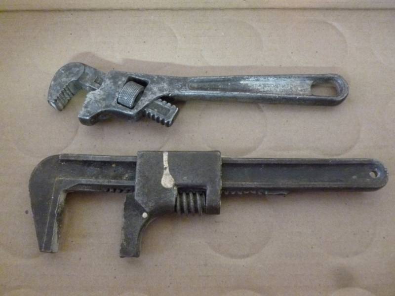 lot 207 image: Tools