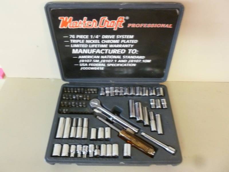 lot 229 image: Socket Set