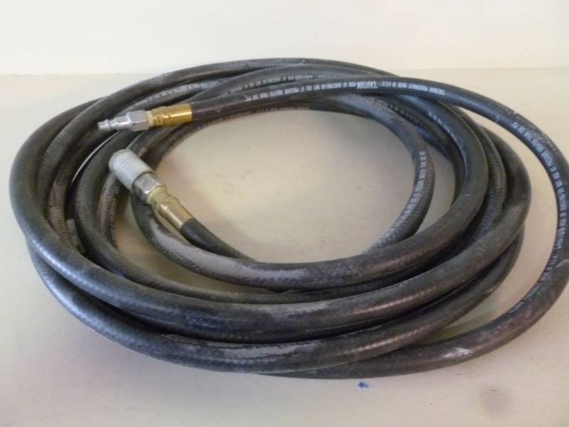 lot 255 image: Air Hose