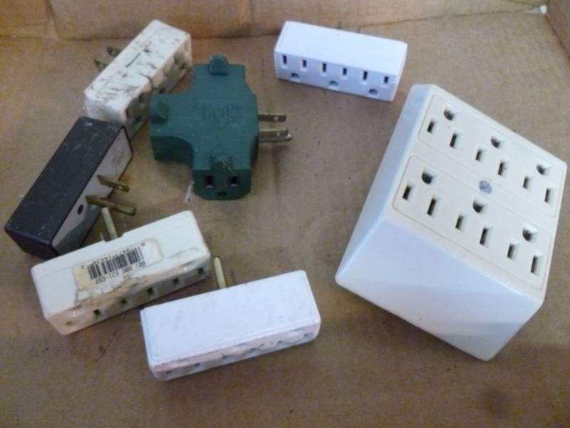 lot 308 image: Electrical Items