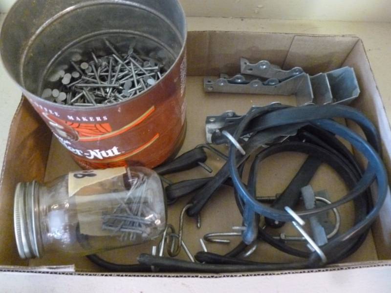 lot 309 image: Handyman Items