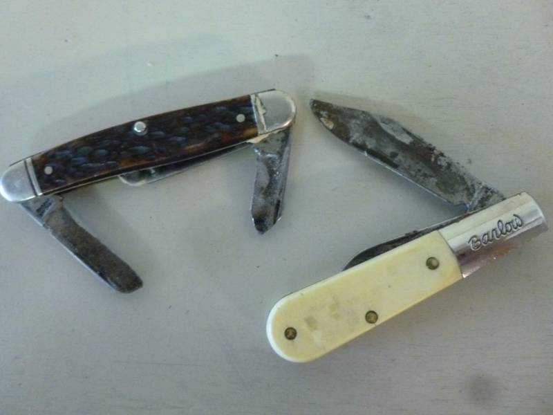 lot 335 image: Vintage Pocket Knives