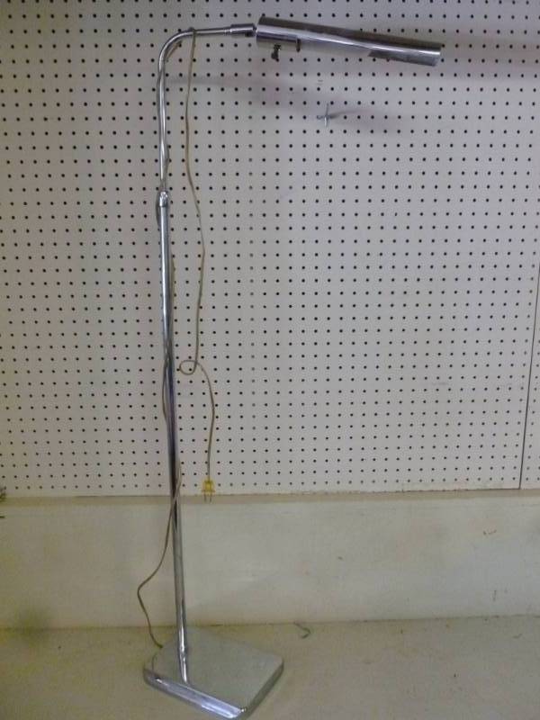 lot 363 image: Floor Lamp