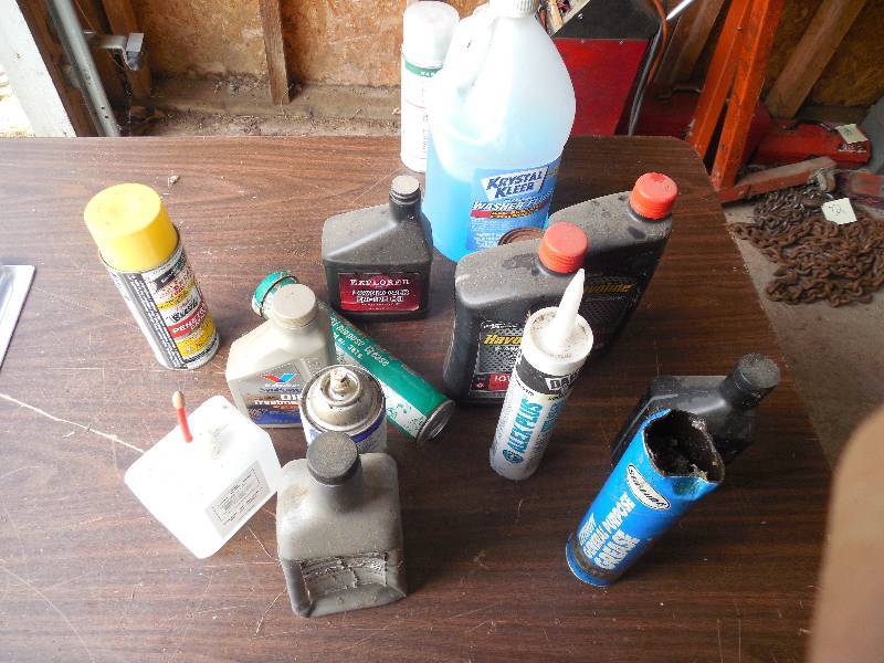 lot 33 image: OIL  LUBRICANT LOT