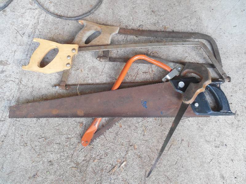 lot 70 image: (5) HAND SAWS